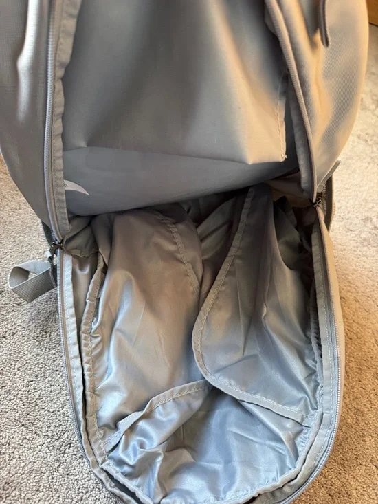 Under Armour Gray Valley Juniors Volleyball Backpack - Picture 5 of 10